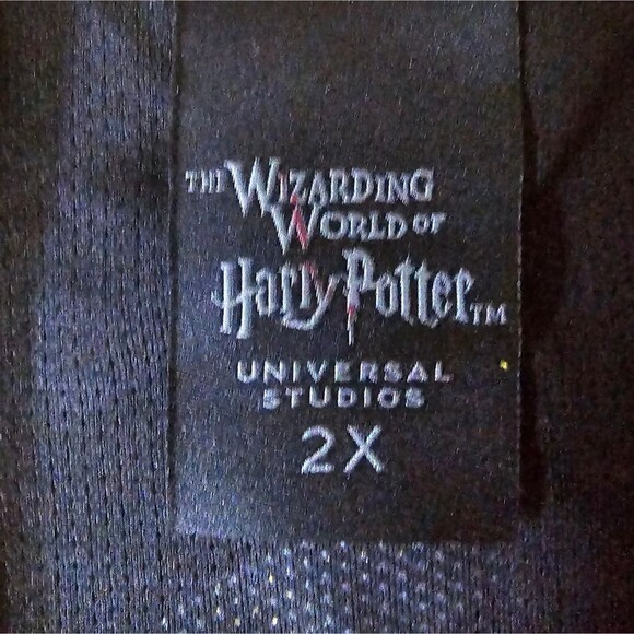 Hufflepuff Hogwarts Tie Back Athletic Tee Sz 2x Yellow Black Split Color NWT - Picture 13 of 16